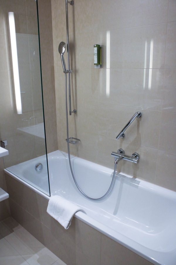 The Harmonie Vienna BW Premier Collection Vienna — Bathroom