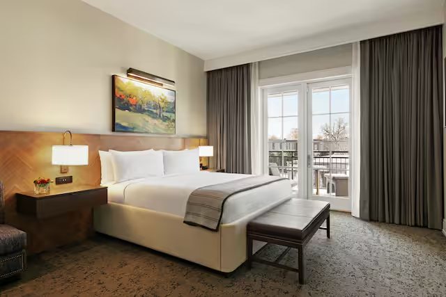 The Harpeth Franklin Downtown Curio Collection by Hilton — Guest room