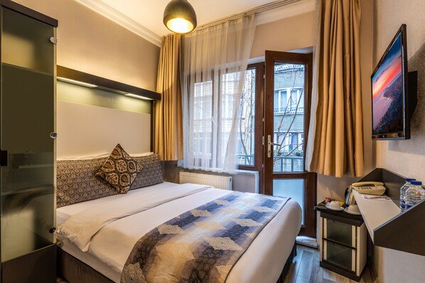 The Hera Platinum Hotel Istanbul — Guest room