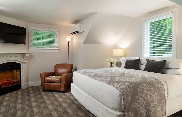 The Herwood Inn — Guest room