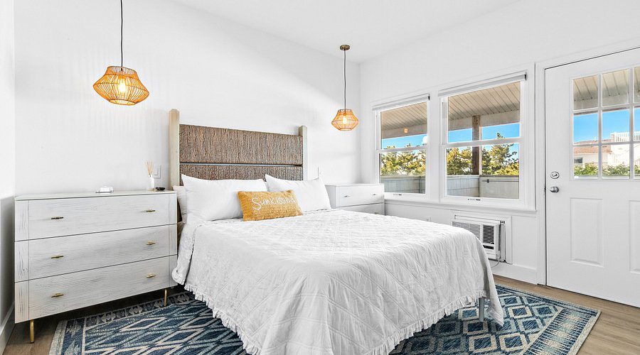 The Hideaway — Guest room
