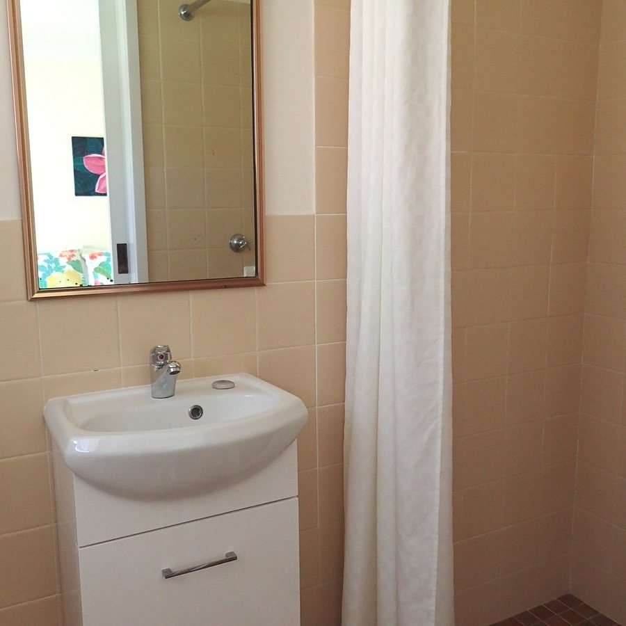 The Hideaway Lodge — Bathroom