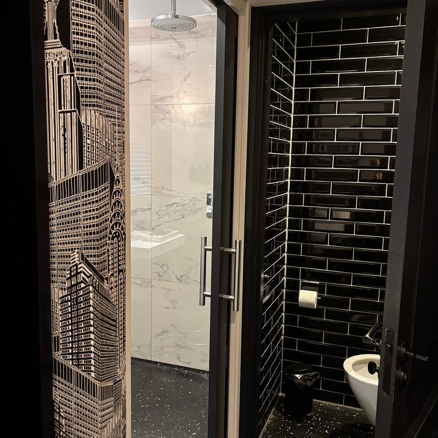 The Highland House — Bathroom