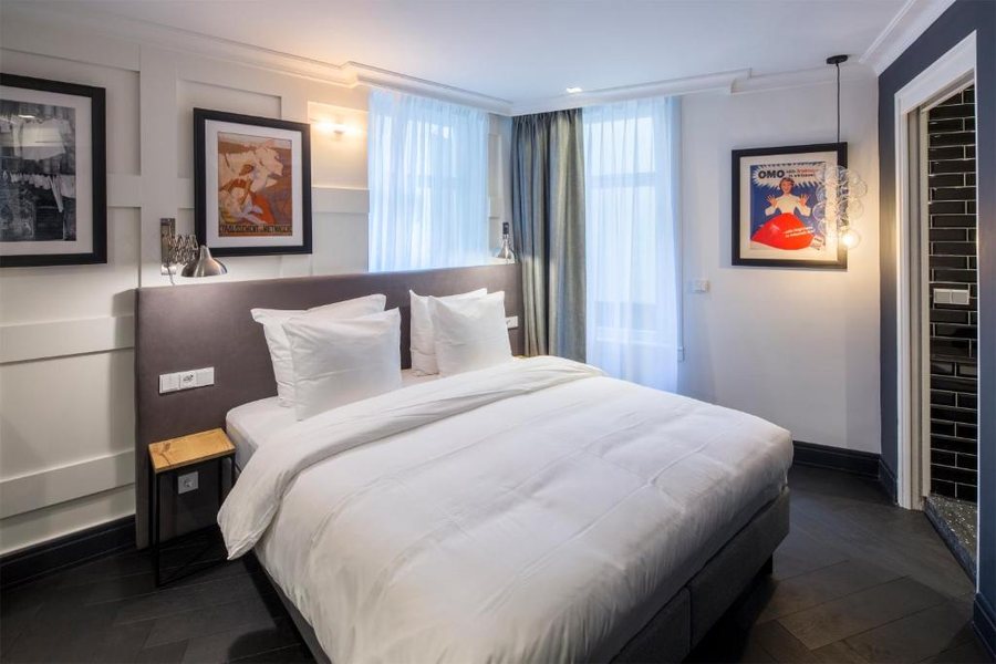 The Highland House — Guest room