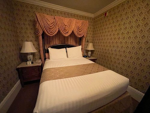 The Hotel Majestic — Guest room
