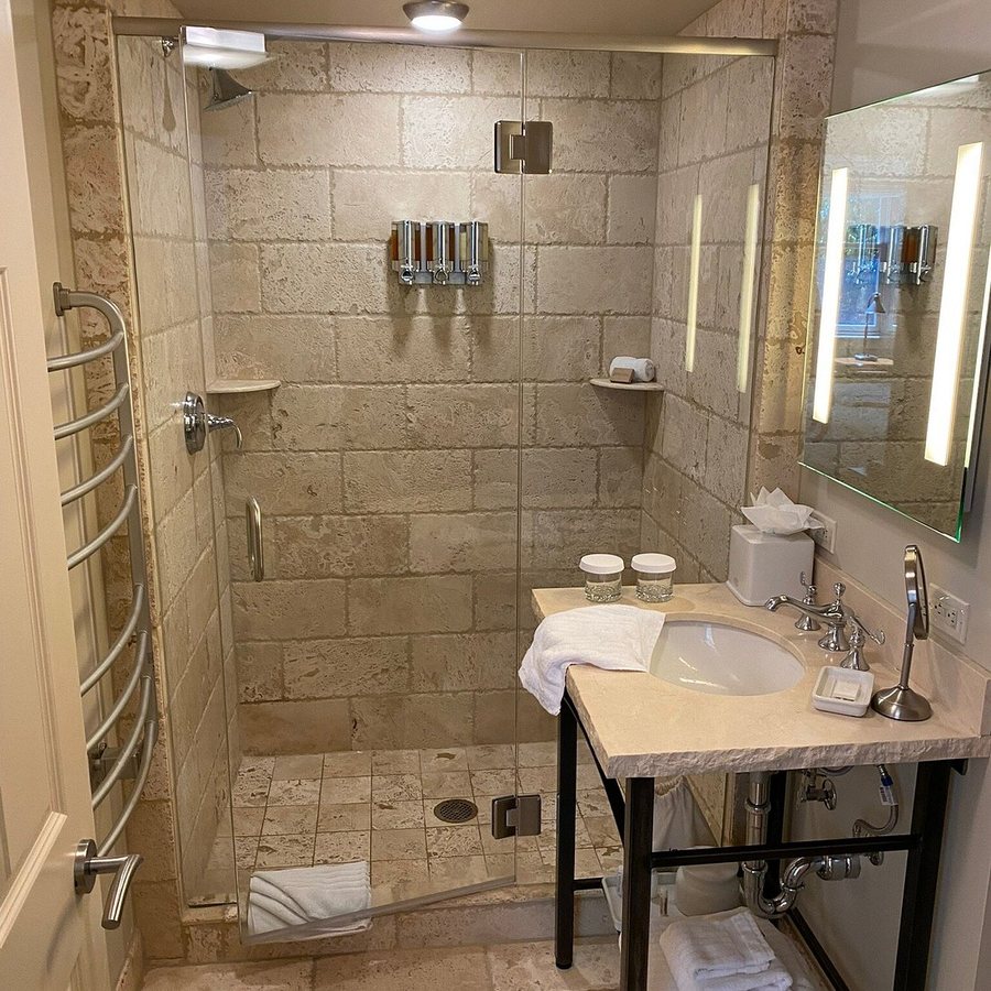 The Hotel Telluride — Bathroom