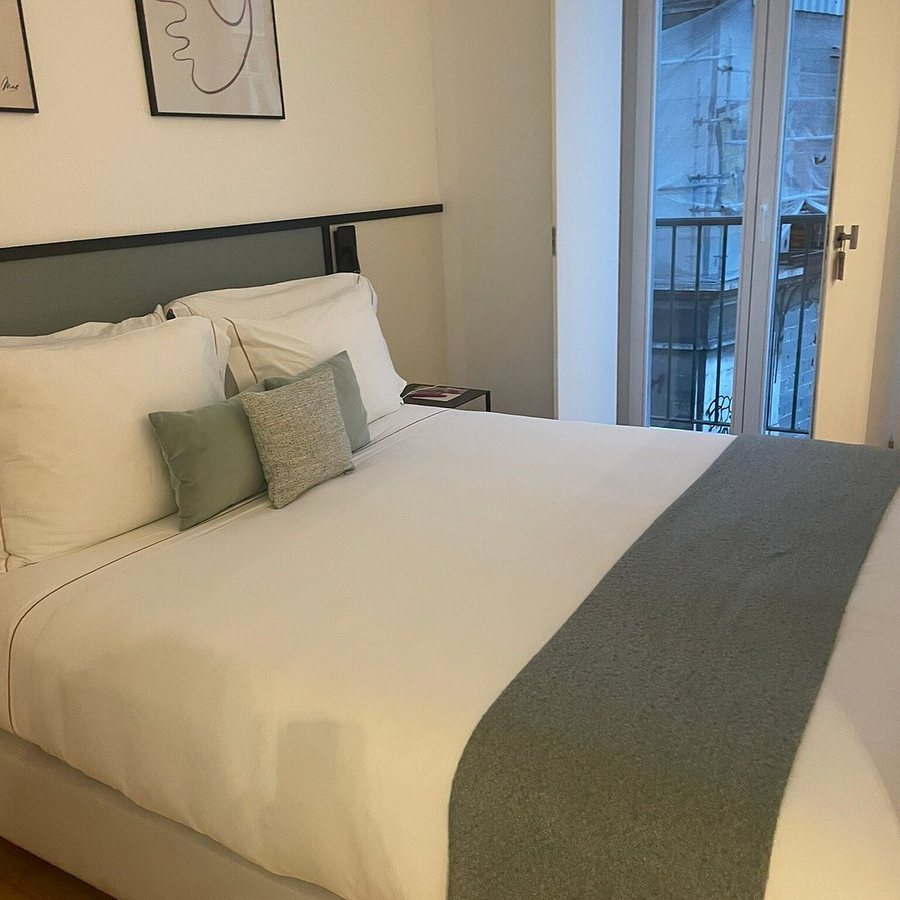 The House on Pink Street — Guest room
