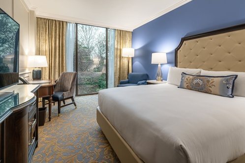 The Houstonian Hotel Club Spa — Guest room