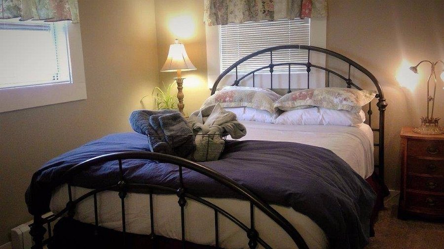 The Inn at Haines — Guest room