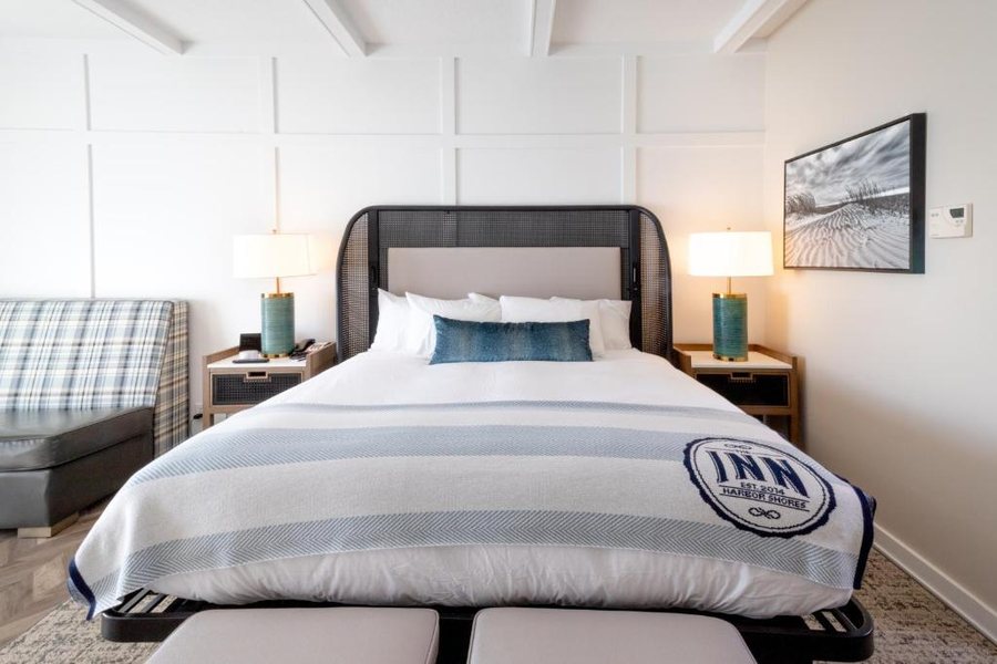 The Inn At Harbor Shores — Guest room