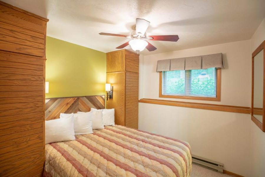 The Inn At Little Sister Hill — Guest room