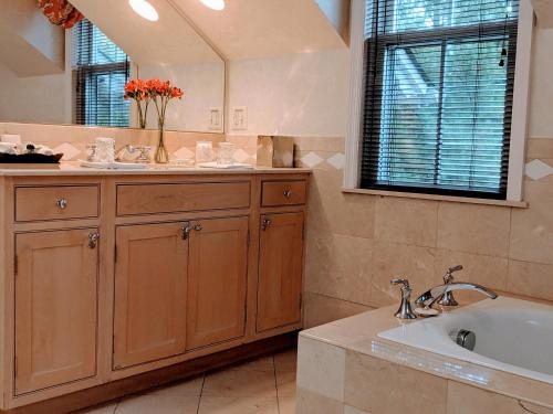 The Inn at Montchanin Village Spa — Bathroom