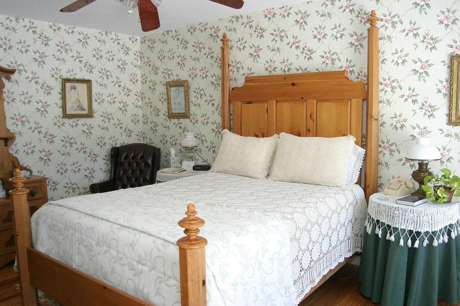 The Inn at the Babcock House — Guest room