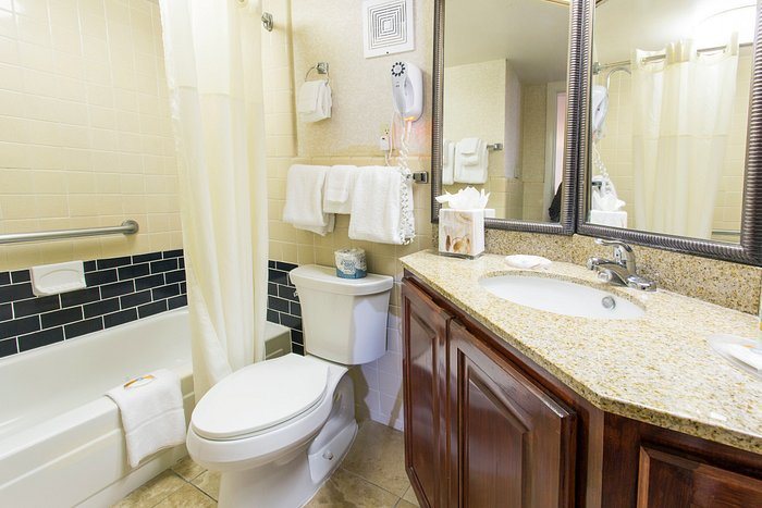 The Inn On West Liberty — Bathroom