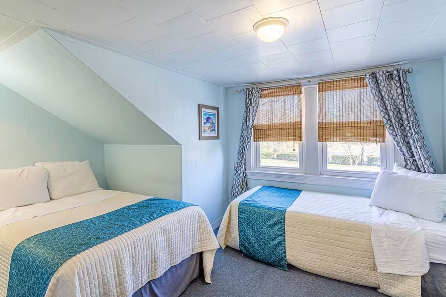 The Island Guesthouse and Motel — Guest room