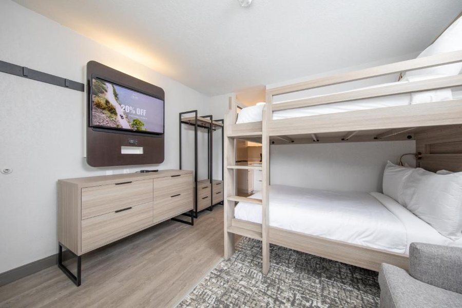 The Jackson Southtown — Guest room