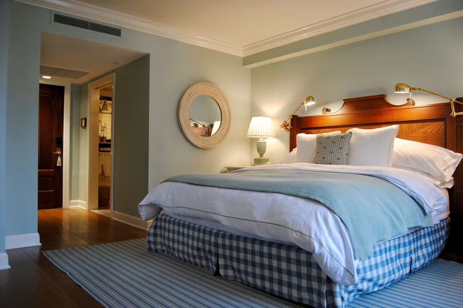 The Jackson — Guest room