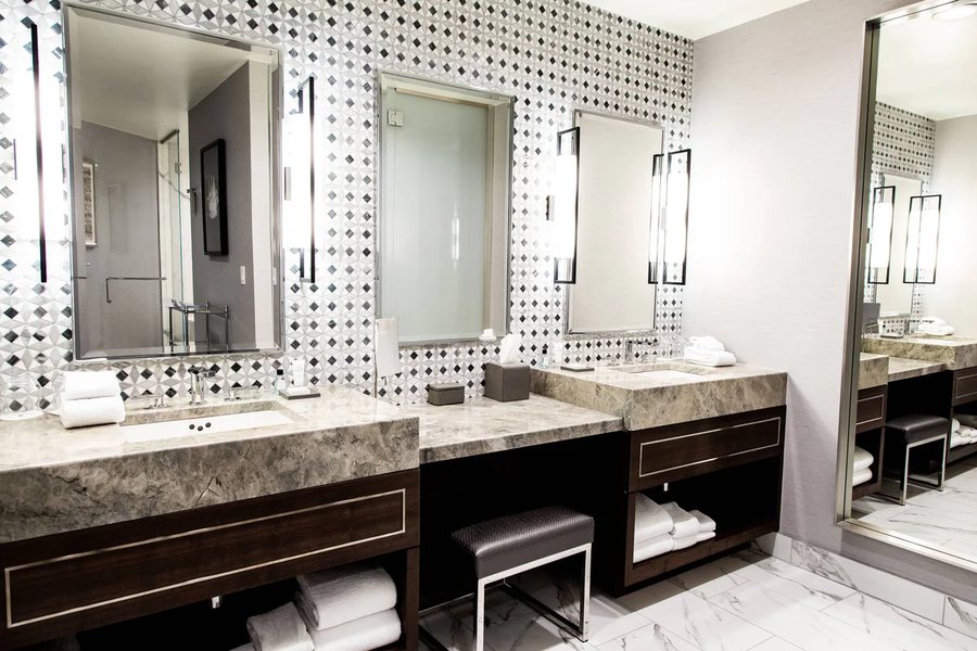 The Jazz Duo — Bathroom