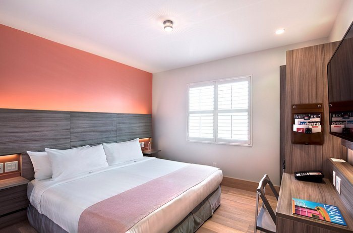 The Julia Hotel Miami Beach Miami Beach Florida — Guest room