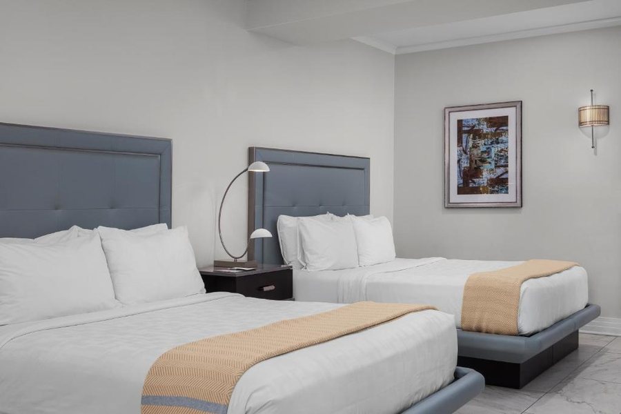The Jung Hotel Residences — Guest room