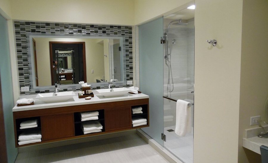 The Kaaterskill — Bathroom