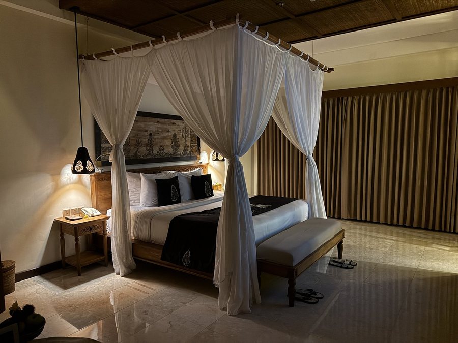 The Kayon Jungle Resort — Guest room