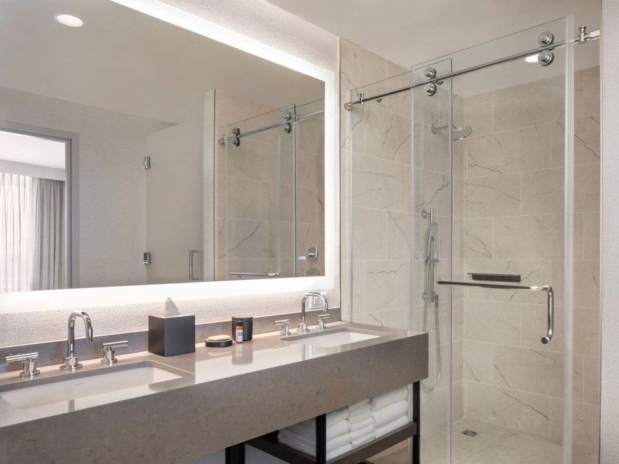 The Kimball At Temple Square — Bathroom