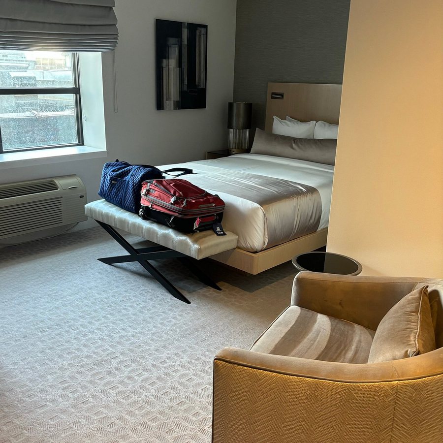 The Kindler Hotel — Guest room