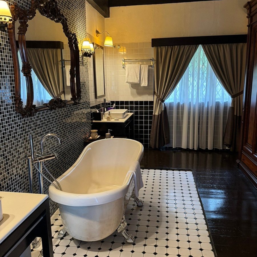 The Lakehouse Cameron Highlands — Bathroom
