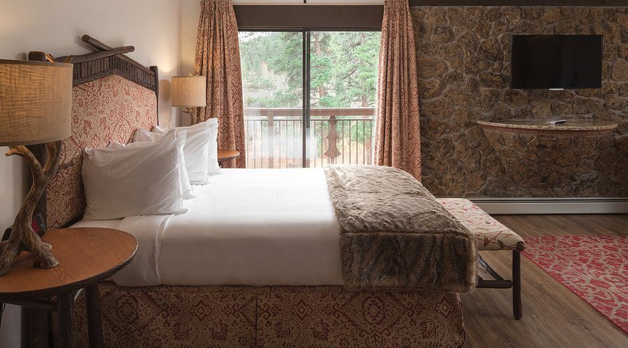 The Landing at Estes Park Riverside Retreat — Guest room