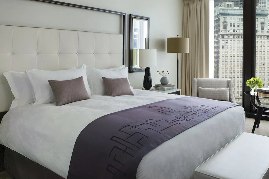 The Langham Chicago Chicago Illinois — Guest room