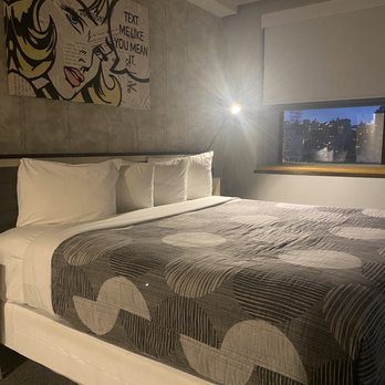 The Leon Hotel New York City New York — Guest room
