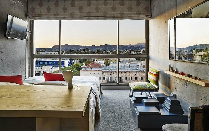 The LINE LA — Guest room
