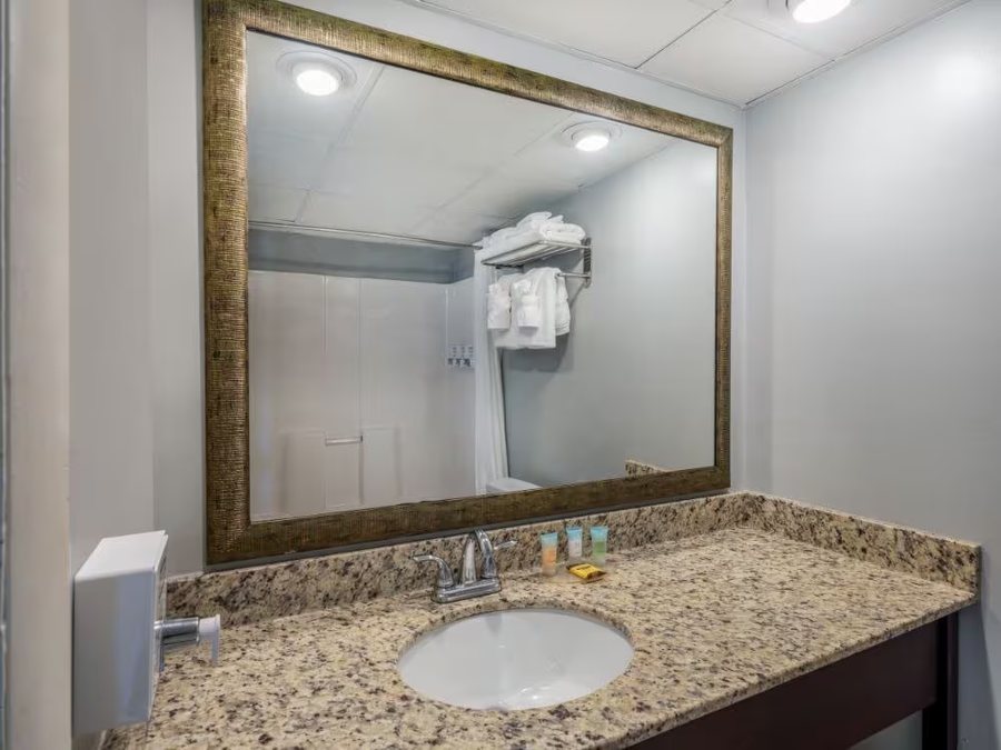 The Links Resort — Bathroom