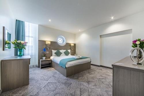 The Lion Key Hotel — Guest room