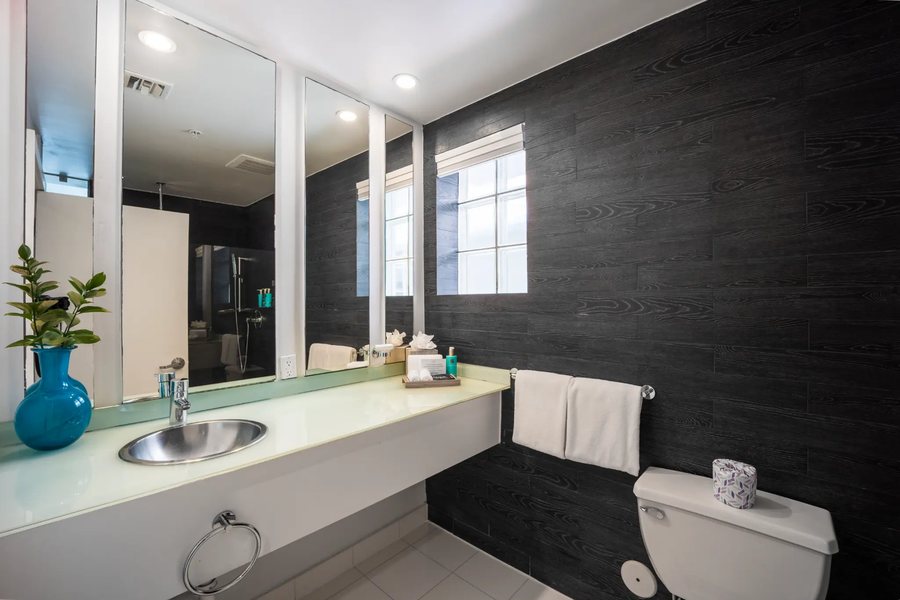 The Local House Miami Beach Florida — Bathroom