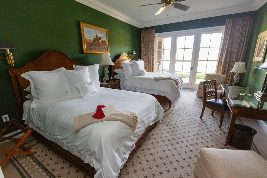 The Lodge and Spa at Three Forks Ranch — Guest room