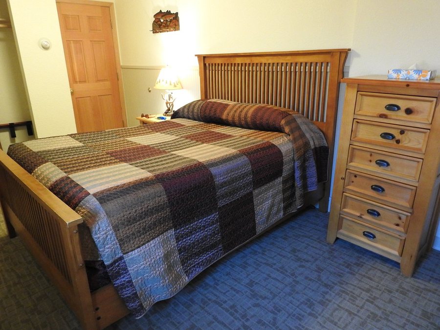 The Lodge At 58 North — Guest room