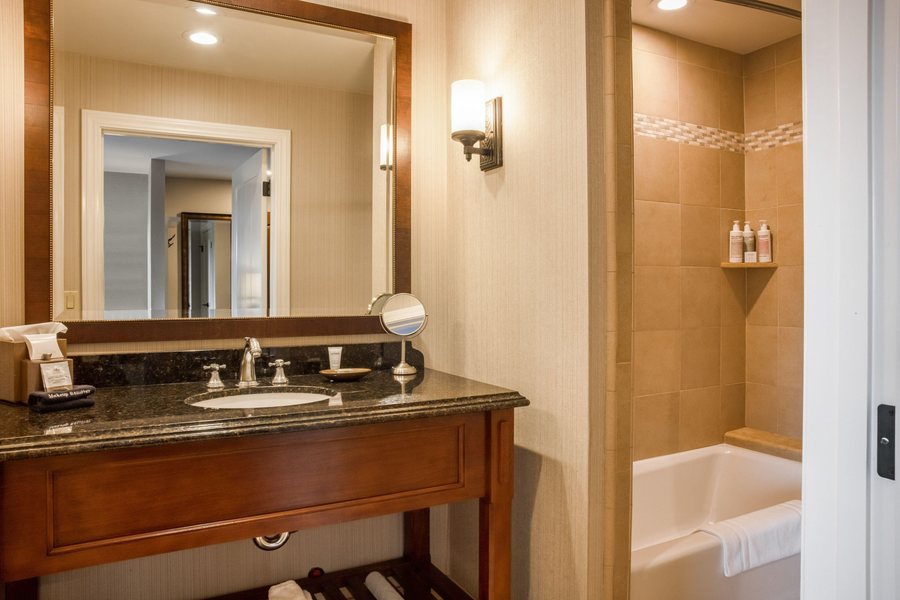 The Lodge At Bodega Bay — Bathroom
