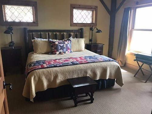The Lodge at Buckberry Creek — Guest room