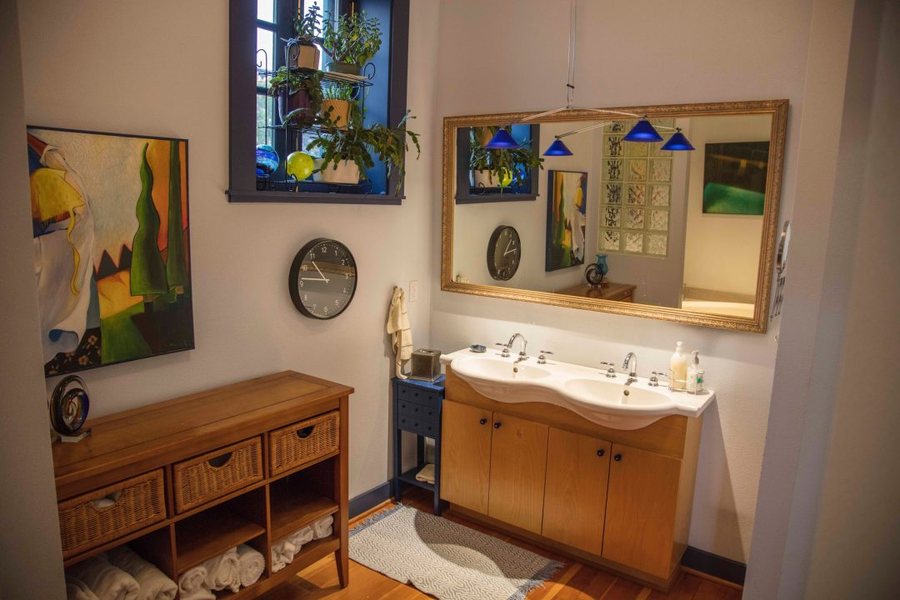 The Lofts at Downtown Salem — Bathroom