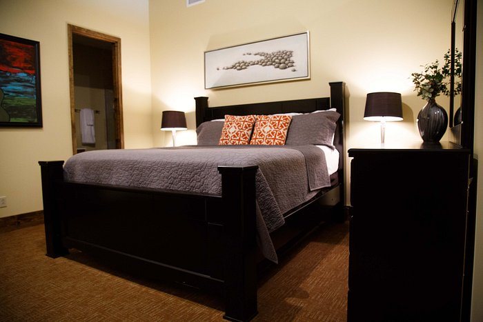 The Lofts at the Five Dime — Guest room