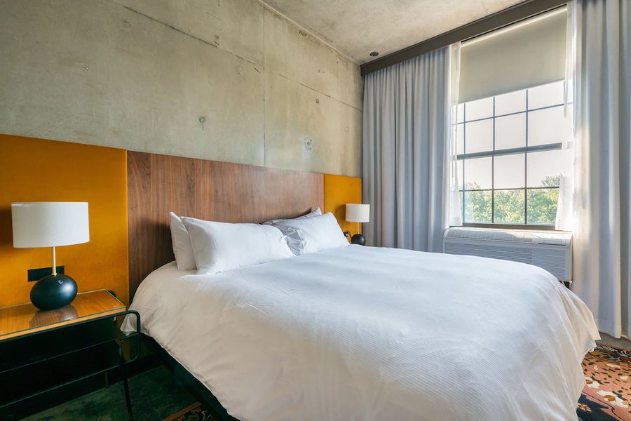 The Loom Hotel Tapestry Collection By Hilton — Guest room