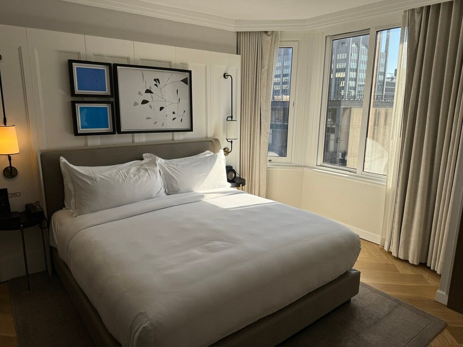 The Luxury Collection Hotel Manhattan Midtown — Guest room