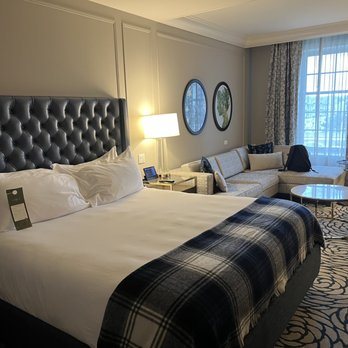 The Lytle Park Hotel Autograph Collection — Guest room
