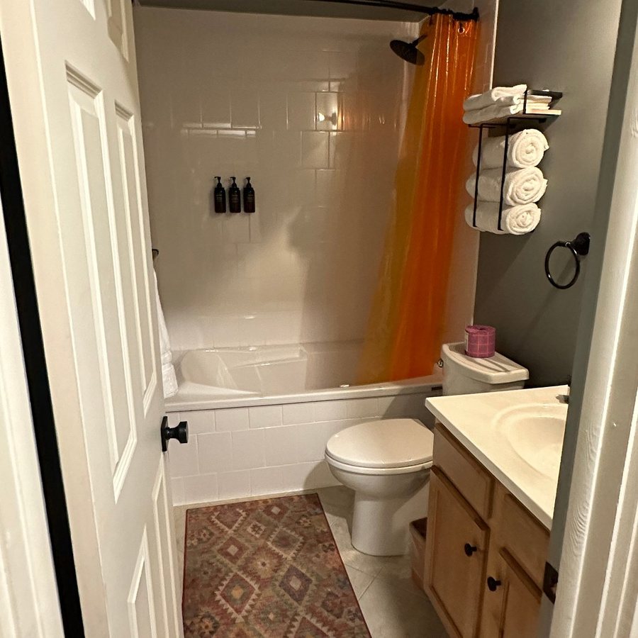 The Mad River Inn — Bathroom