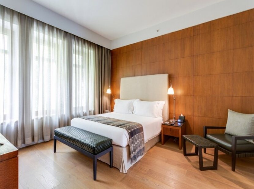 The Manor — Guest room