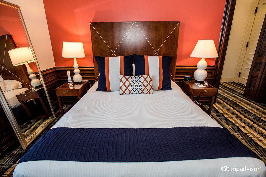 The Mansion on Delaware Avenue — Guest room