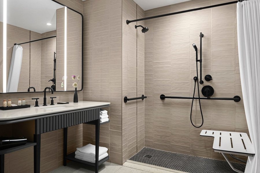 The Marc Hotel — Bathroom