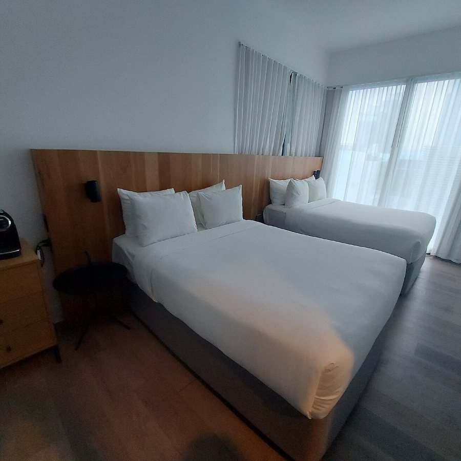The March Hotel Miami Beach Florida — Guest room